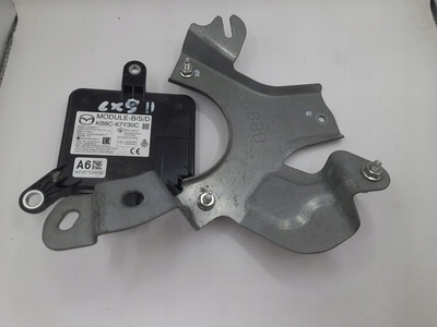 KB8C67Y30C mazda cx5 ii 17 - блок сенсор мертвого поля kb8c - 67y30c сша