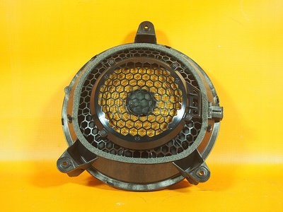 8v0035412c audi a3 s3 8v седан сабвуфер bang olufsen