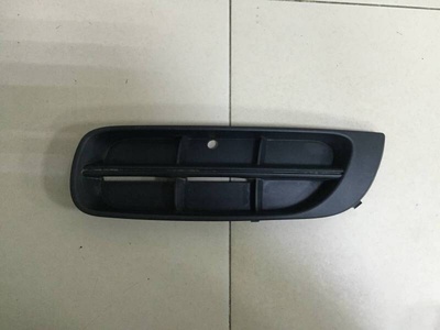 5J0807367 Решетка в бампер левая Skoda Skoda Fabia (5J) 2007-2014