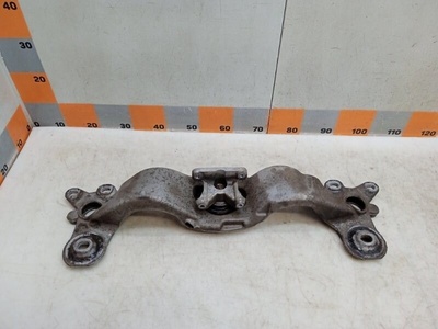8E0399263AB Кронштейн КПП Audi A4 B7 2007