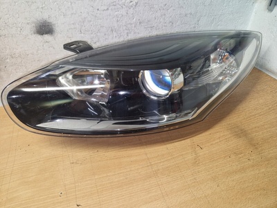 260609865R фара левая renault megane iii рестайлинг eu . чёрный