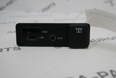 FK7219C166BD Разъем USB+AUX+NAVI Land Rover Range Rover Evoque L538 2011