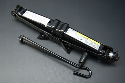Подъёмник домкрат audi tt tts ttrs 8s0011031a