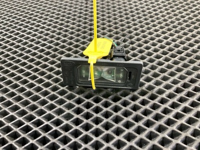 GX7313B627AB Подсветка номера Land Rover Discovery Sport 2017 ,T2H24328,T4N3071,LR087728,LR067243