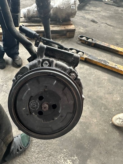 64526917859 Компрессор кондиционера BMW 7 серия E65/E66 2005