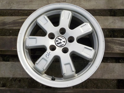 Volkswagen поло v колесо алюминиевая r15 5x100 6r0601025e