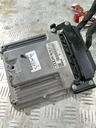 03G906016JD Блок управления двигателем Audi A4 2007