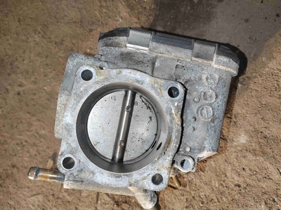 06B133062H Заслонка дроссельная Audi A4 B5(1994-2001) 2000