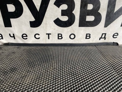 82178204 уплотнитель стекла двери левый Volvo FH5