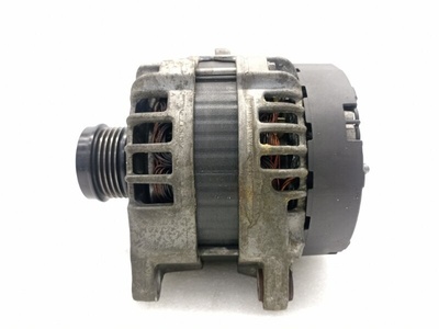 A0009060022 Генератор Mercedes-Benz B-Class W246 2012 , 0125711030