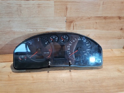 4B0920930K спидометр часы audi a6 c5 2.5 tdi