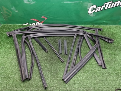 51332990307 Уплотнители стекол BMW X1 E84 2011 , 51332990308, 51352990319, 51352990320