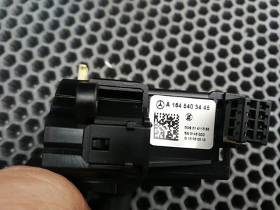A1645403445 Переключатель поворотов Mercedes ML GL 164 R 251 (7228) MERCEDES BENZ M-Class|GL-Class|R-Class W164|X164|W251 2006