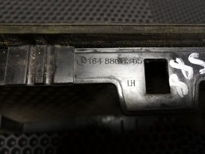 A1648804305 Решётка в капот левая мерседес ML GL 164 (88S5) MERCEDES BENZ M-Class|GL-Class W164|X164 2011 ,A1648800105,A1648804705