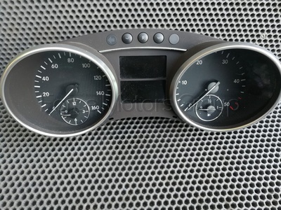 A1645405047 Панель щиток приборов мерседес ML GL 164 R251 (1N17) MERCEDES BENZ M-Class|GL-Class|R-Class W164|X164|W251 2007 ,A1645403447,A1645404247