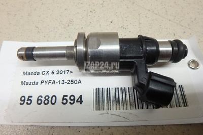 PYFA13250A Форсунка инжекторная электрическая Mazda CX 5 2017
