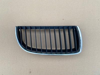 22405910 почка решетка bmw 3 e90 e91 м пакет 04 - 08 идеальная
