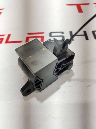109761500C Корпус высоковольтной батареи Tesla Model 3 2019 1097615-00-C,1526573-00-A