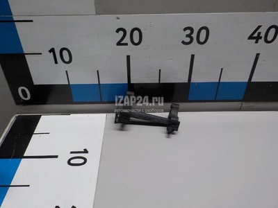 33181182958 Кронштейн датчика ABS BMW 5-serie E39 (1995 - 2003)