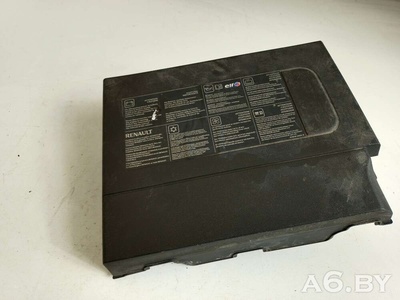 244978928R Крышка аккумулятора Renault Megane 3 2010 ,224970002R