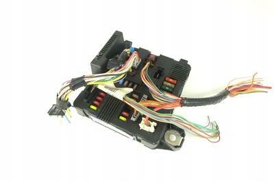8200306032C блок предохранителей upc n2 renault megane ii scenic 2 s118399200f