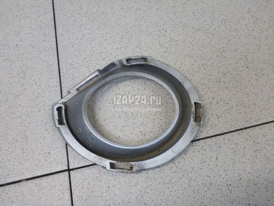 7L6853400A7W Рамка противотуманной фары правой VAG Touareg (2002 - 2010)