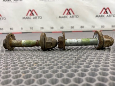 55226EN10A Б/У эксцентрик (развальный болт, гайка) Nissan Qashqai J10 2007 55226-EN10A, <strong>-Б/У Детали сняты с АВТОМОБИЛЯ</strong>
