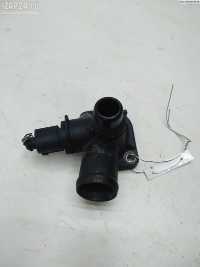 06b121133a Фланец (тройник) системы охлаждения Volkswagen Passat B5+ (GP) 2001
