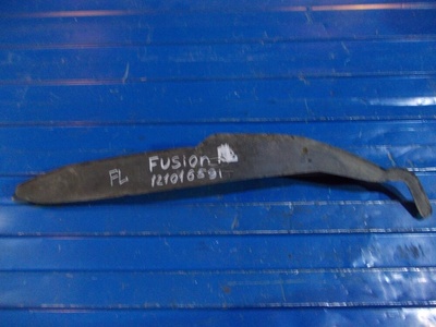 1211283 Пыльник крыла Ford Fusion CBK 2007 , 2N11-N16E561-AB