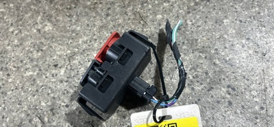 88300000 Кнопка аварийной сигнализации Renault Megane 3 2011 ,8200214896A,8200483813,88300001,88300002,88300003,88300005,8200409382,8200523299,252100001R