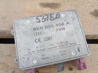 8E0035456A Усилитель антенны Audi A6 C5 (S6,RS6) 2003
