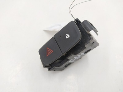 252100622R Кнопка аварийной сигнализации Opel Vivaro B (2014-2021) 2015