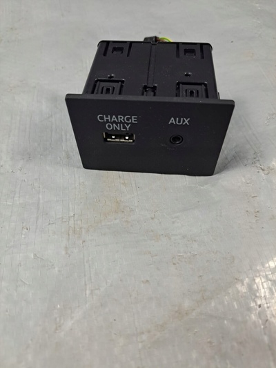 4G0035726 подключение порт ами usb aux - in audi a3 a6 a7