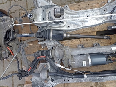 8682366 привод правая передняя bmw g20 g21 g22 g23 как новая