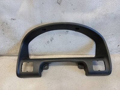 Bg3f55421 корпус тросик спидометра mazda 323f ба заглушка