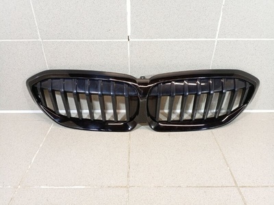 51138072085 Решетка радиатора BMW 3-Series G20