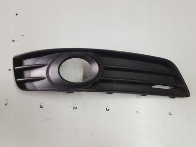 8P0807682E audi a3 8p рестайлинг 2008 - 2012 г. решётка бампера правый