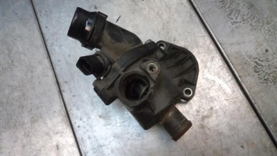 06B121111C Корпус термостата Audi A4 B6 2002