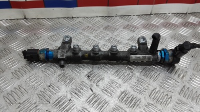03L130089P Топливная рампа дизельная SKODA SUPERB (2008-2011) 2010