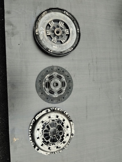 624307500 комплект сцепление audi a4 b6 , a6 c5 , skoda