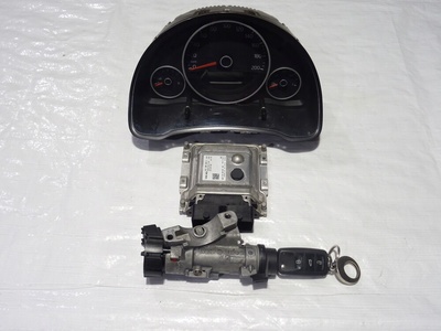 2161961S0920860B KOMPUTER LICZNIK STACYJKA VW UP 1.0 MPI CHYB 216196km 1S0920860B 04C906020A