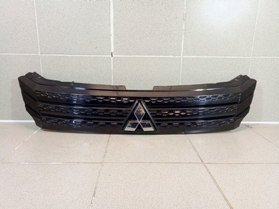 7450B539 Решетка радиатора Mitsubishi Eclipse Cross
