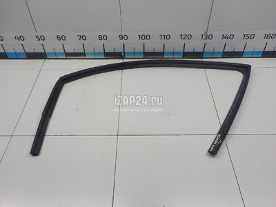 825301C000 Уплотнитель стекла двери Hyundai-Kia Getz (2002 - 2010)