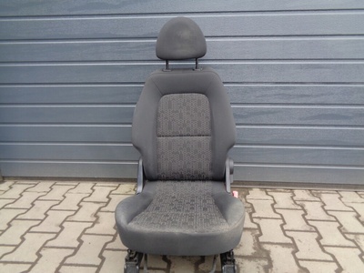 0812 mitsubishi кольт vi 08 - 12 5d кресло правая
