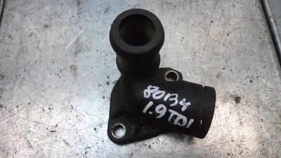 028121145C Фланец (тройник) системы охлаждения Audi 80 B4/8C 1994