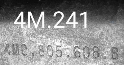 4M0805608B Крепление фары правой Audi Q7 4M рестайлинг (2019—2023) 2021