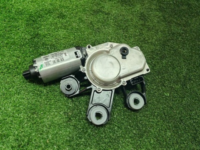 7l0955712c моторчик стеклоочистителя VW Touareg 2002-2010