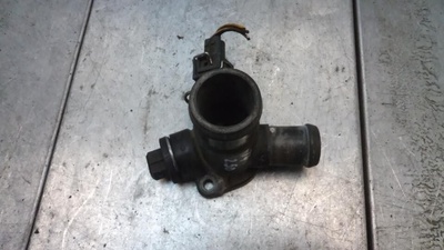 068121133AB Фланец (тройник) системы охлаждения Audi 80 B4/8C 1991