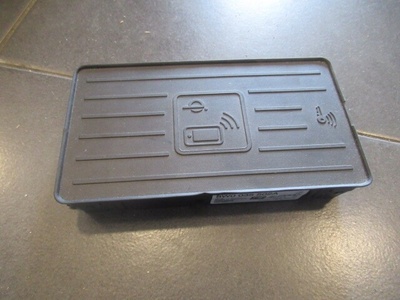 8W0035502A зарядное устройство индукционная audi a4 b9 a5 ii