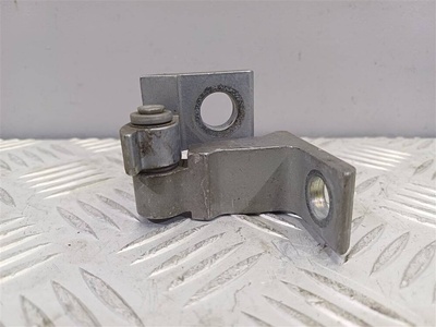 4G0831402B Петля двери Audi A6 C7 2017